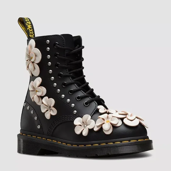 Dr. Martens Women's 1460 Pascal LIMITED EDITION 3D Flowers US 7 RARE & Unique!! - Picture 2 of 12